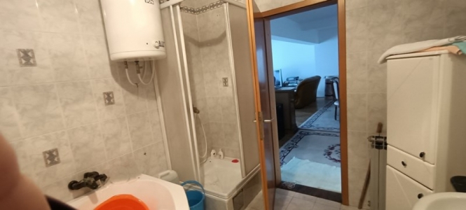 VELIKA KUĆA 600 M2 U SR. KAMENICI , PLAC 570