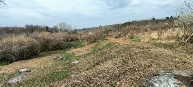 Plac 3480 m2 u građevinskoj zoni-Čerević