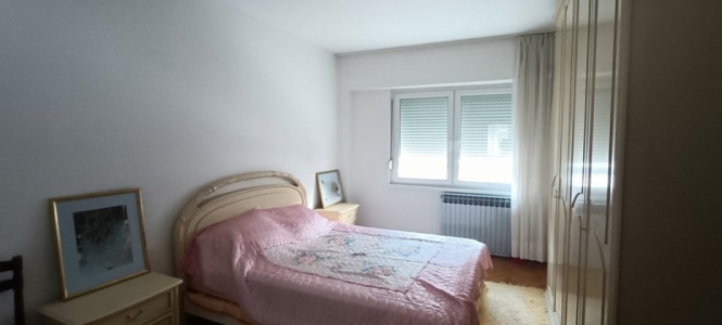 VELIKA KUĆA 600 M2 U SR. KAMENICI , PLAC 570