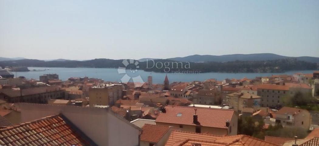 Flat Grad, Šibenik, 109m2