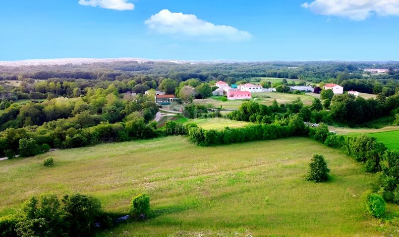 ISTRIA, ŽMINJ - Spacious land on the edge of the village