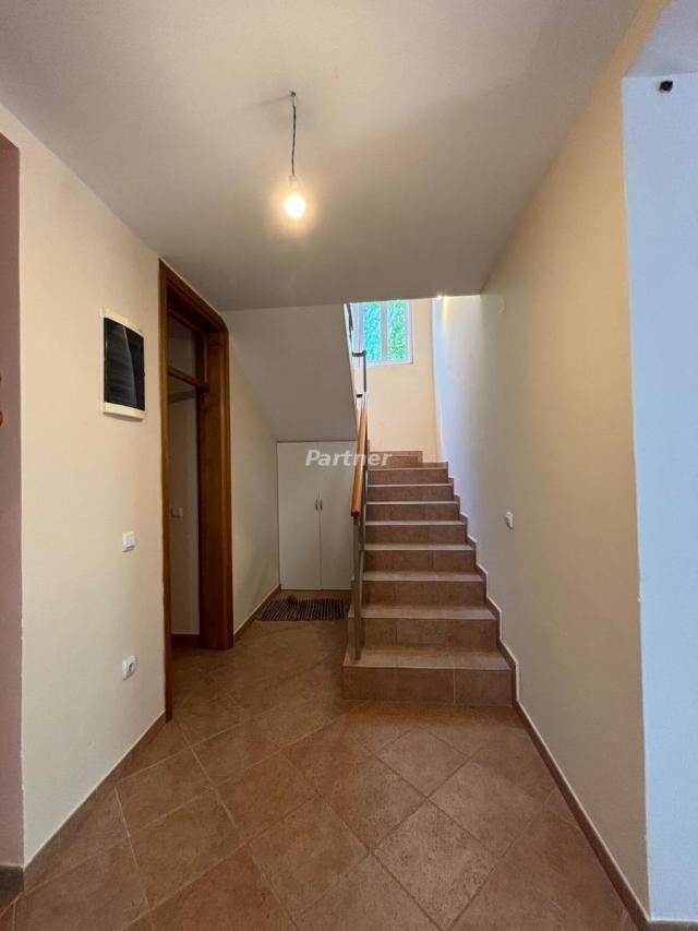 House 208 m2, Bjelisi