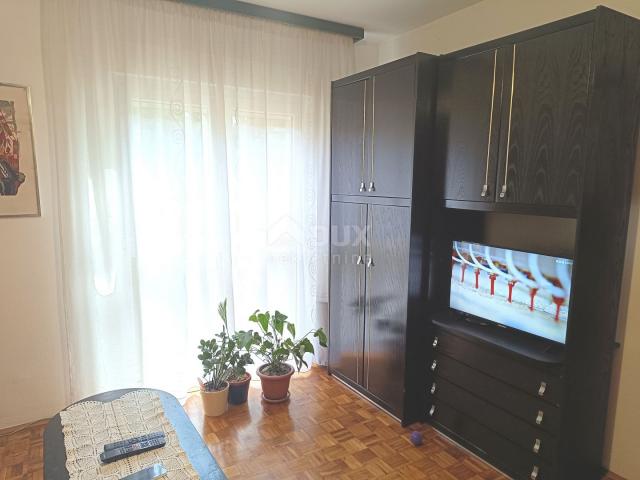 ISTRIEN, PULA 2BR+DB Wohnung in Šijana 69 m2 - TOLLE LAGE!!