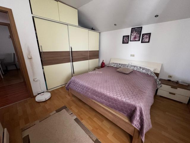 Apartmanska kuća Privlaka - centar mjesta - 300m od mora