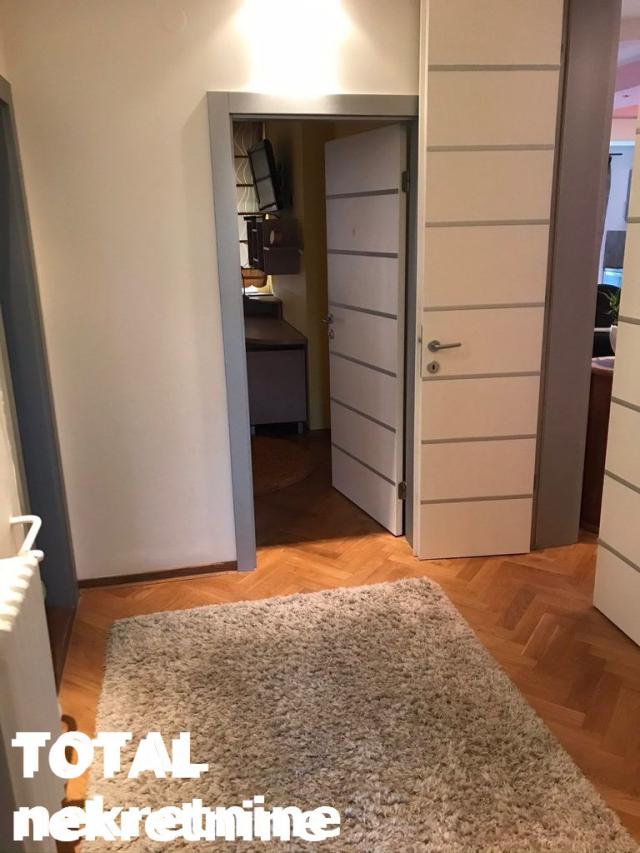 3. 5 Troiposoban stan NOVI SAD, 267800€