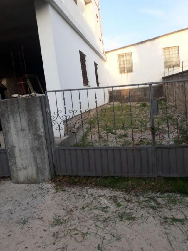 Sutomore: urgent sale of house