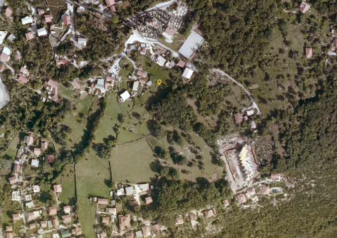 A plot of 1530m2 is for sale in Herceg Novi
