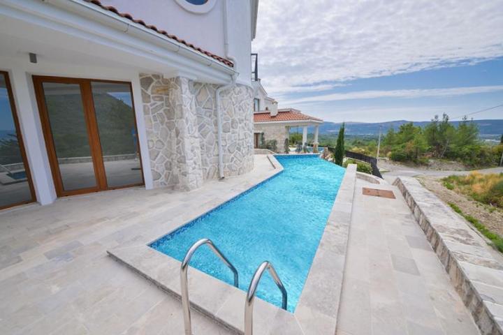 Five-bedroom Villa With A Panoramic View Over Tivat BRAND NEW