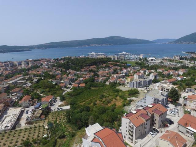 One bedroom apartment for sale in Tivat with sea view