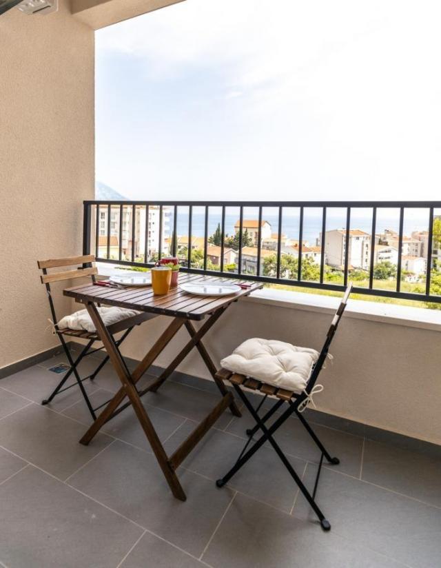 One bedroom apartment for sale in Bečići, 44m2