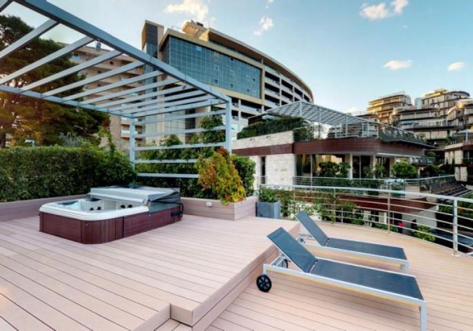 Prestigious penthouse - Dukley Gardens