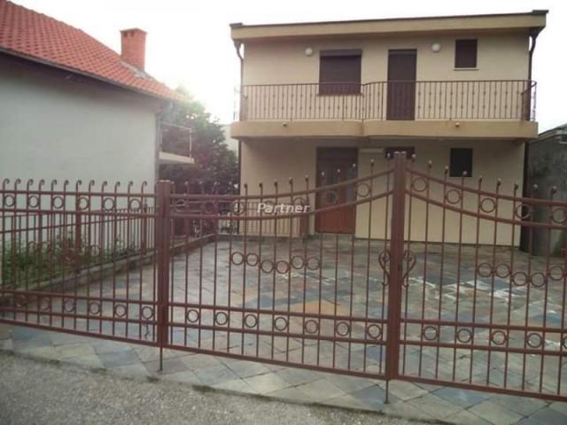 Haus 217 m2 Dobra Voda