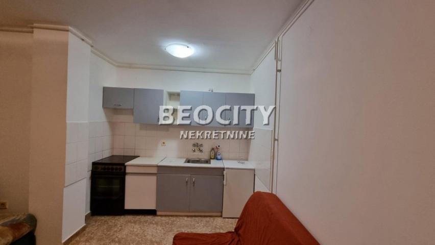 Novi Sad, Sajam, Trg Majke Jevrosime, 0. 5, 25m2, 250EUR