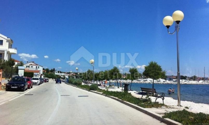 ZADAR, PUNTAMIKA - Wohnung 100 m vom Meer entfernt