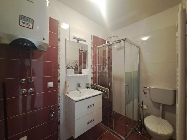 OPATIJA, OPRIĆ - apartmanska vila s 5 apartmana i bazenom