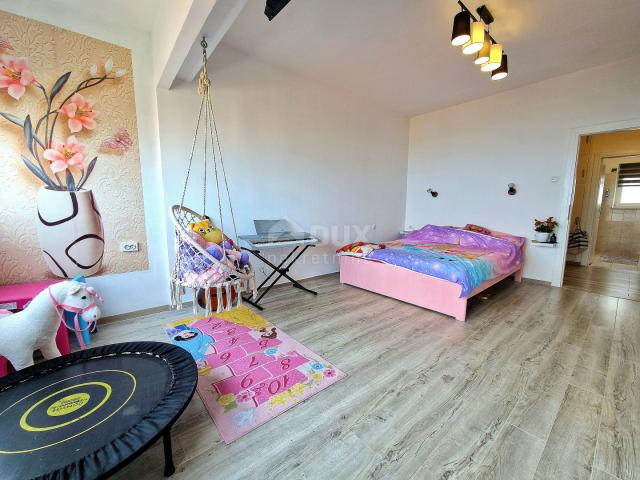 RIJEKA, KRNJEVO - neu renovierte Wohnung, 2 Schlafzimmer, 3. Stock, Loggia, Meerblick