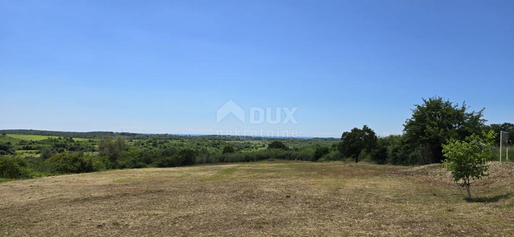 ISTRIEN, BUJE - Baugrundstück am Rande der Bauzone, Panoramablick