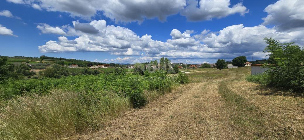 ISTRIA, VIŽINADA - Building plot with an open view