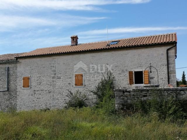 ISTRIA, VODNJAN Stone house in the center of Istria - ROH BAU