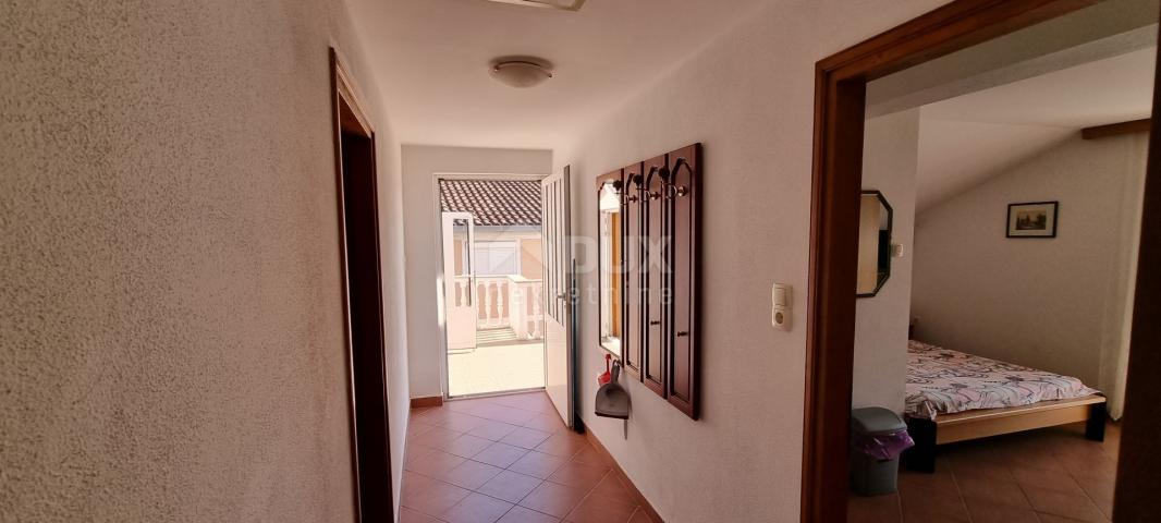 NOVI VINODOLSKI - Apartments and business premises in a quiet location near the sea