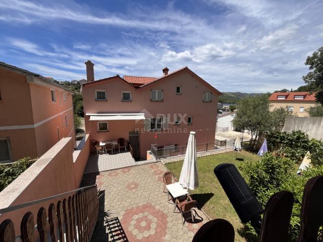 NOVI VINODOLSKI - Apartments and business premises in a quiet location near the sea