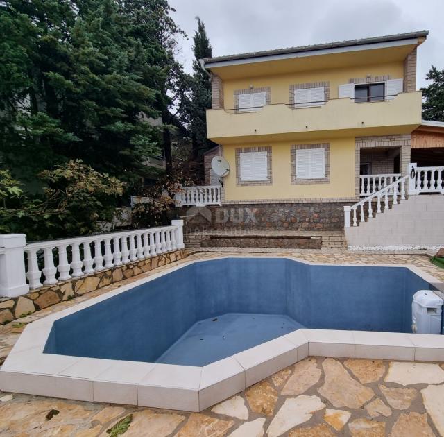 NOVI VINODOLSKI, SMOKVICA - Haus mit Pool, erste Reihe zum Meer