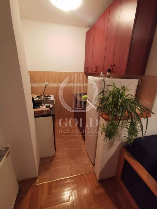 Novi Sad-Detelinara, Koste Racina, 37. 00m2, 350 eur ID#3283