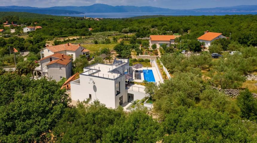 OTOK KRK - Ekskluzivna vila, spoj luksuza i prirode s bazenom 42m2