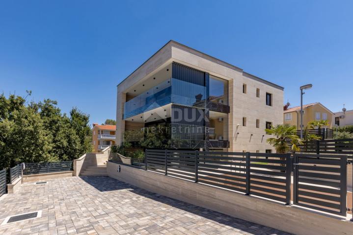 OTOK KRK, MALINSKA - Ekskluzivan Penthouse s privatnim bazenom blizu mora