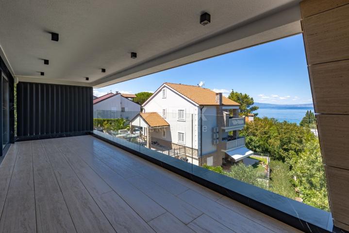 INSEL KRK, MALINSKA - Penthouse mit Pool nur 150 Meter vom Meer entfernt