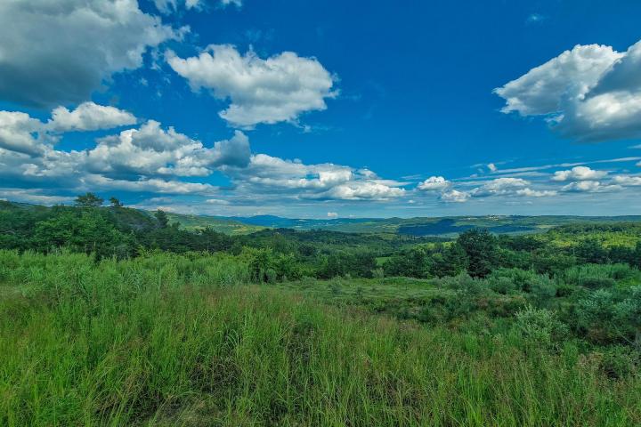 Istra, Grožnjan, kuća 145m2 sa panoramskim pogledom na Motovun