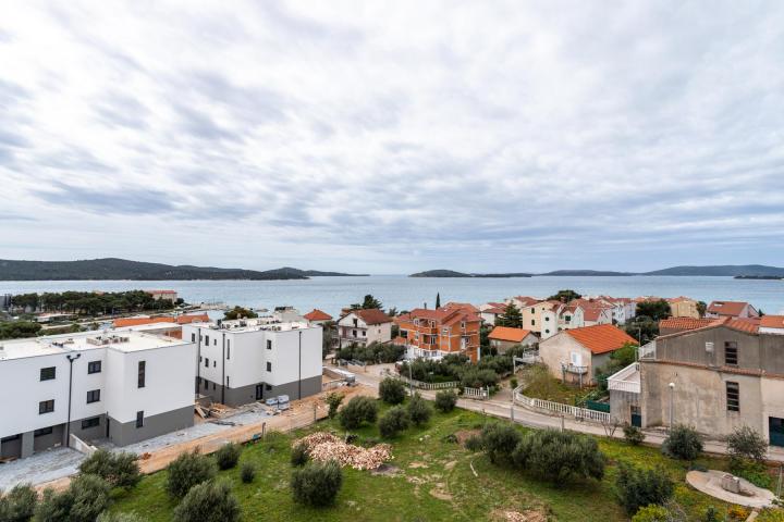 Šibenik, ŽABORIĆ-NOVOGRADNJA, vrhunski penthouse blizu mora 151, 90 m2