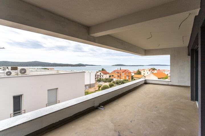 Šibenik, ŽABORIĆ-NOVOGRADNJA, vrhunski penthouse blizu mora 151, 90 m2