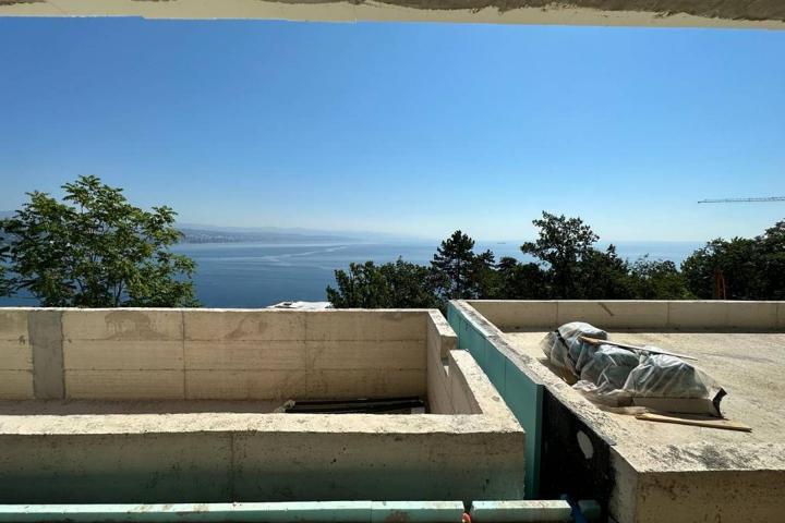 Opatija, dvosoban stan s pogledom na cijeli Kvarner, NKP 53, 24 m2