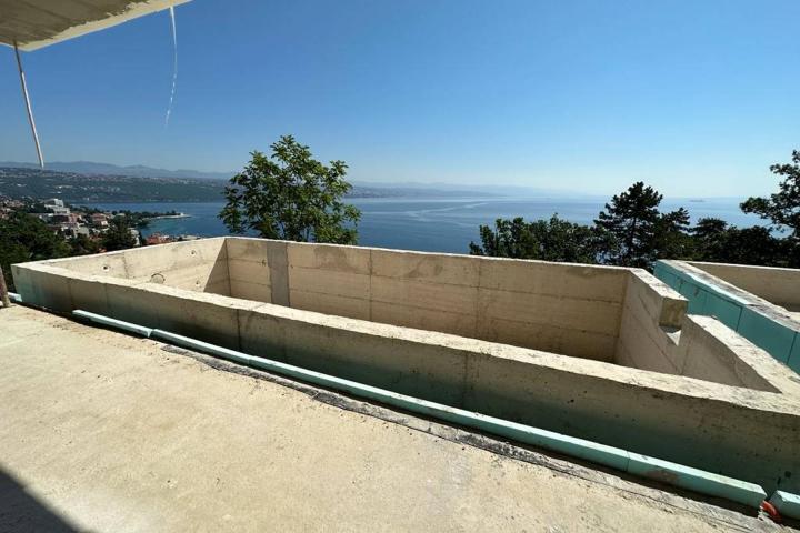 Opatija, Luksuzan penthose s otvorenim pogledom na Kvarner, NKP 274, 93 m2