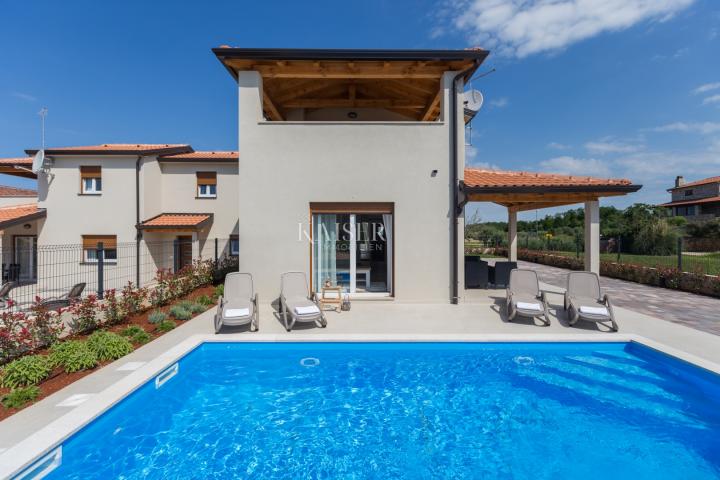 Istrien - Novigrad, Villa mit Pool, Meerblick