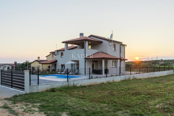 Istria - Novigrad, villa with pool, sea view