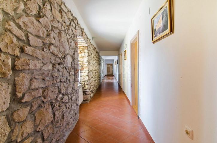 ISTRIA, RABAC - A spacious idyllic estate