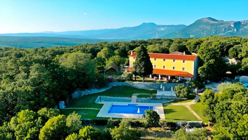 ISTRIA, RABAC - A spacious idyllic estate