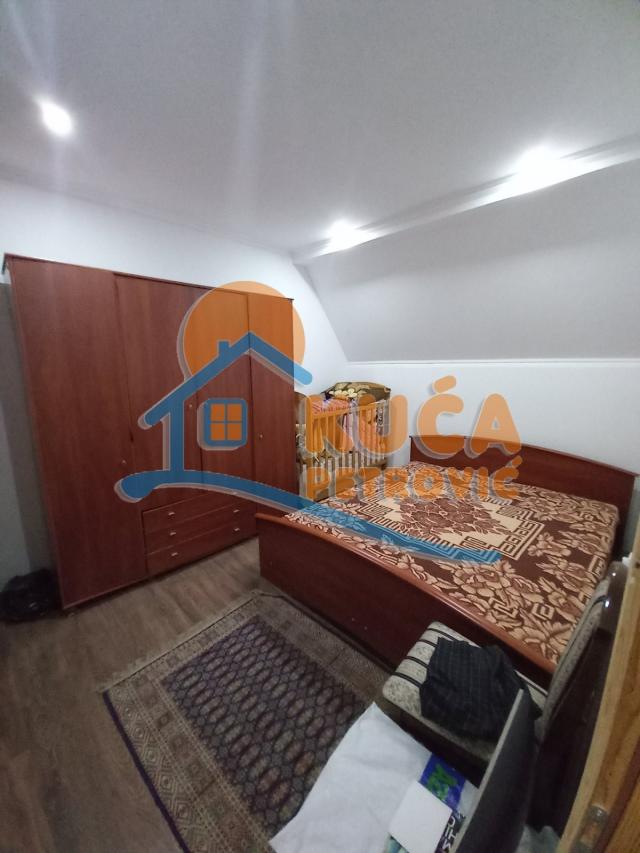 Kuća na Paliluli, 236 m2, na 10 ari placa