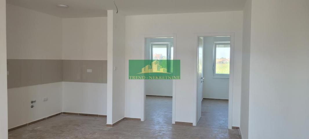 71m2-nov! odmah useljiv!! prvi sprat! 120670e