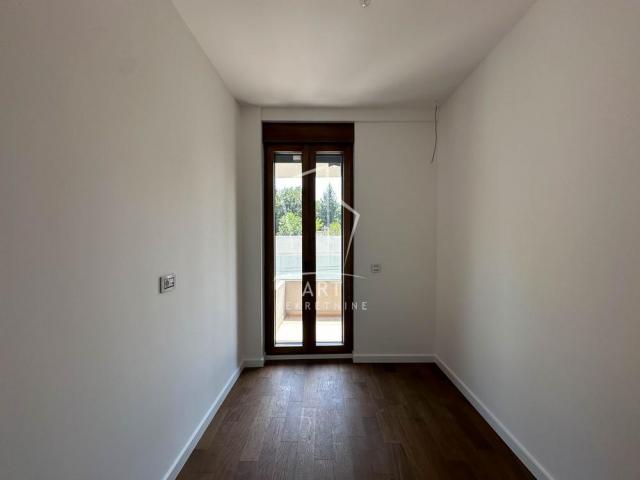 Crveni krst, Dravska, nov, mereno 61. 5 m2 ID#8230