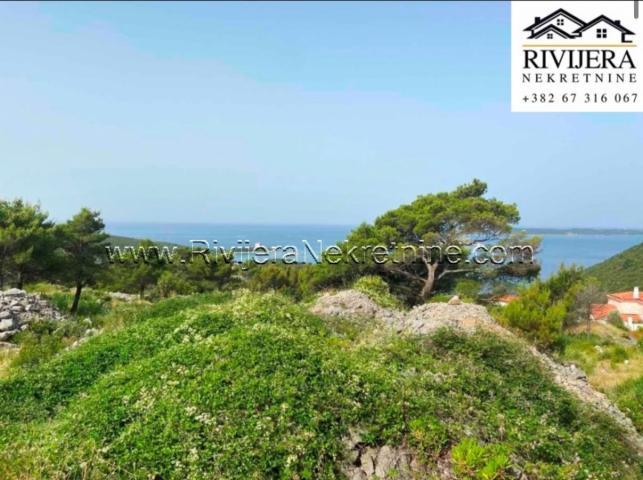 For sale plot with a beautiful sea view in Zanjice, Lustica