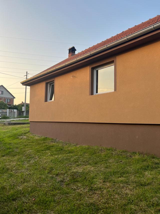 KUCA BRESNICA METINO BRDO NOVOGRADNJA 90M2