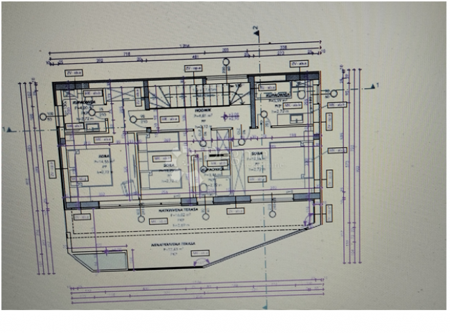 Građevinsko zemljište s projektom u Vinišću (Trogir)