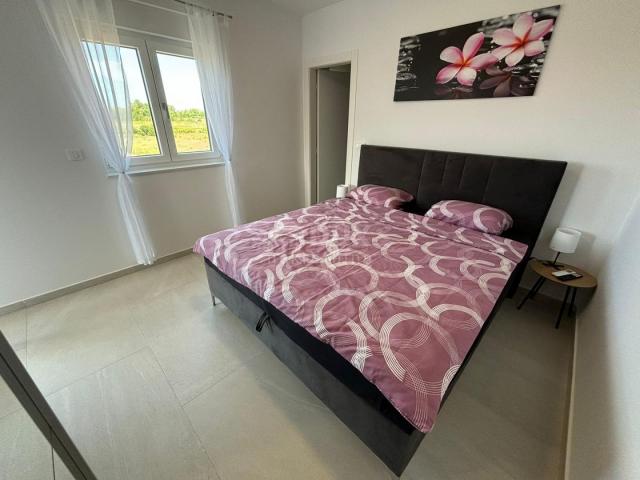 ZADAR, PRIVLAKA - Penthouse na 130m od mora