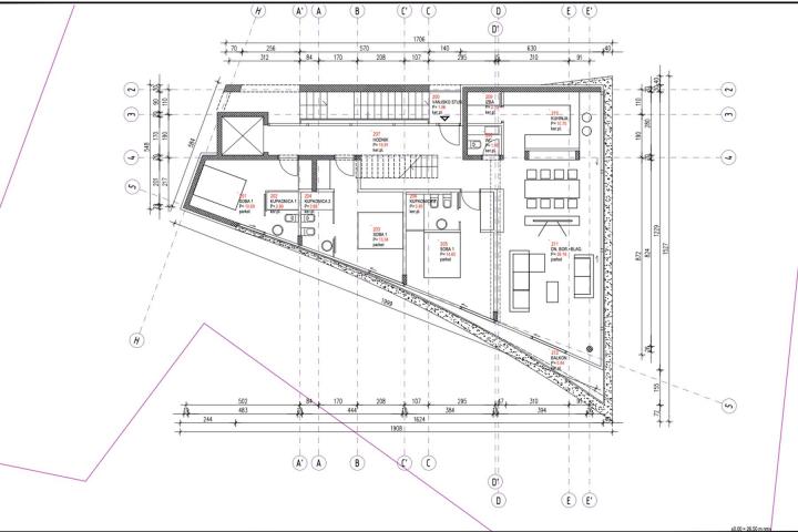 Lovran, građevinsko zemljište površine 778m2 za villu s tri stana, drugi red do mora