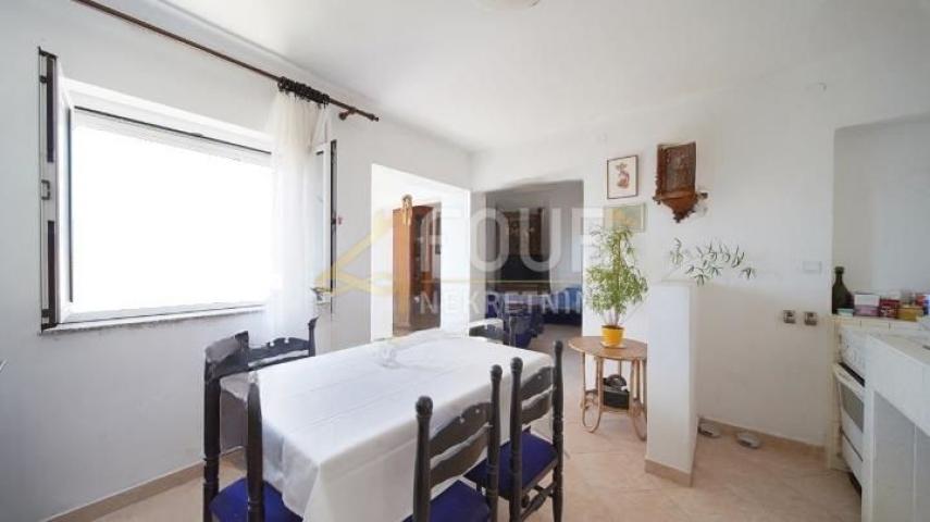 Istra, Rovinj, 2s+db, 64m2, pogled na more