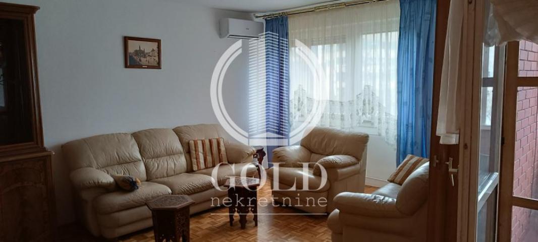 Izdajemo 3. 5 stan na Limanu 2, Novi Sad, 81m2, 900e ID#5210