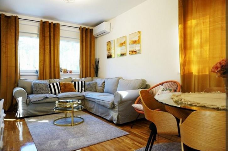 NOVI BEOGRAD LEDINE 45m2 , 600e